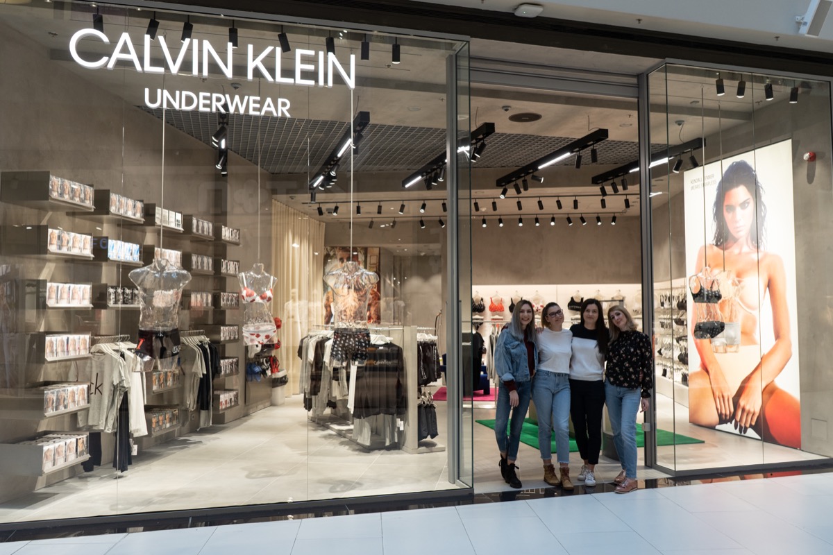 Construction of 'Calvin Klein Underwear' commercial store in Bucharest -  B&K Techniki